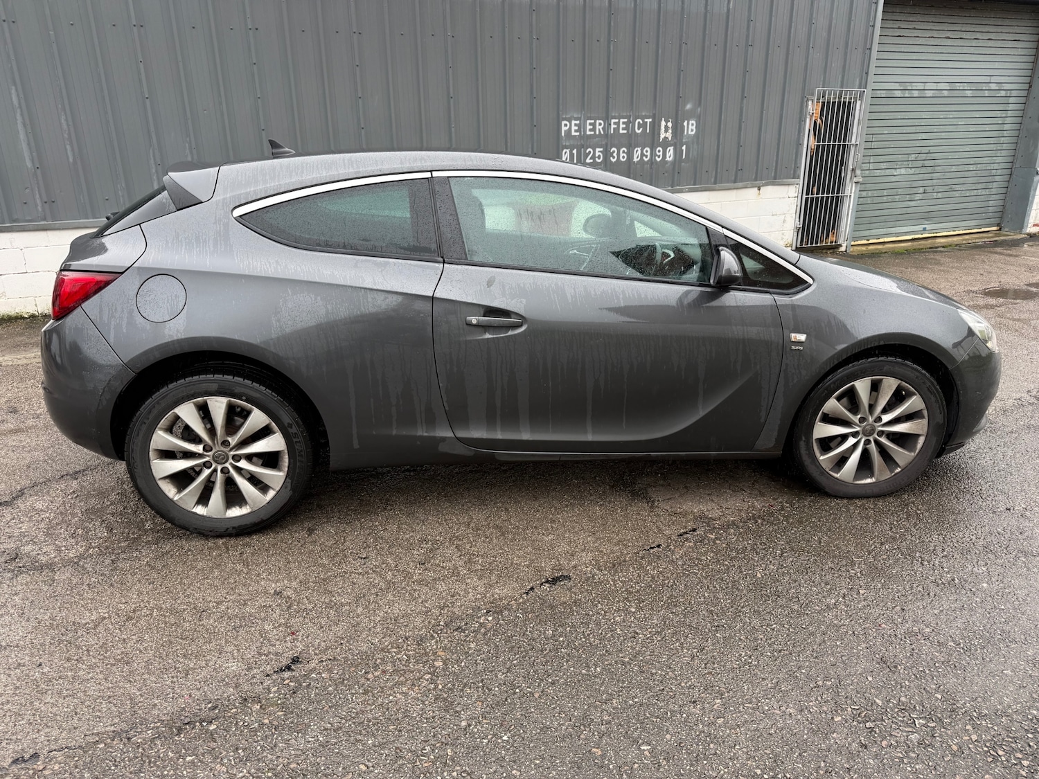 Used Vauxhall Astra GTC 2011 for sale - 77896577: Photo 8