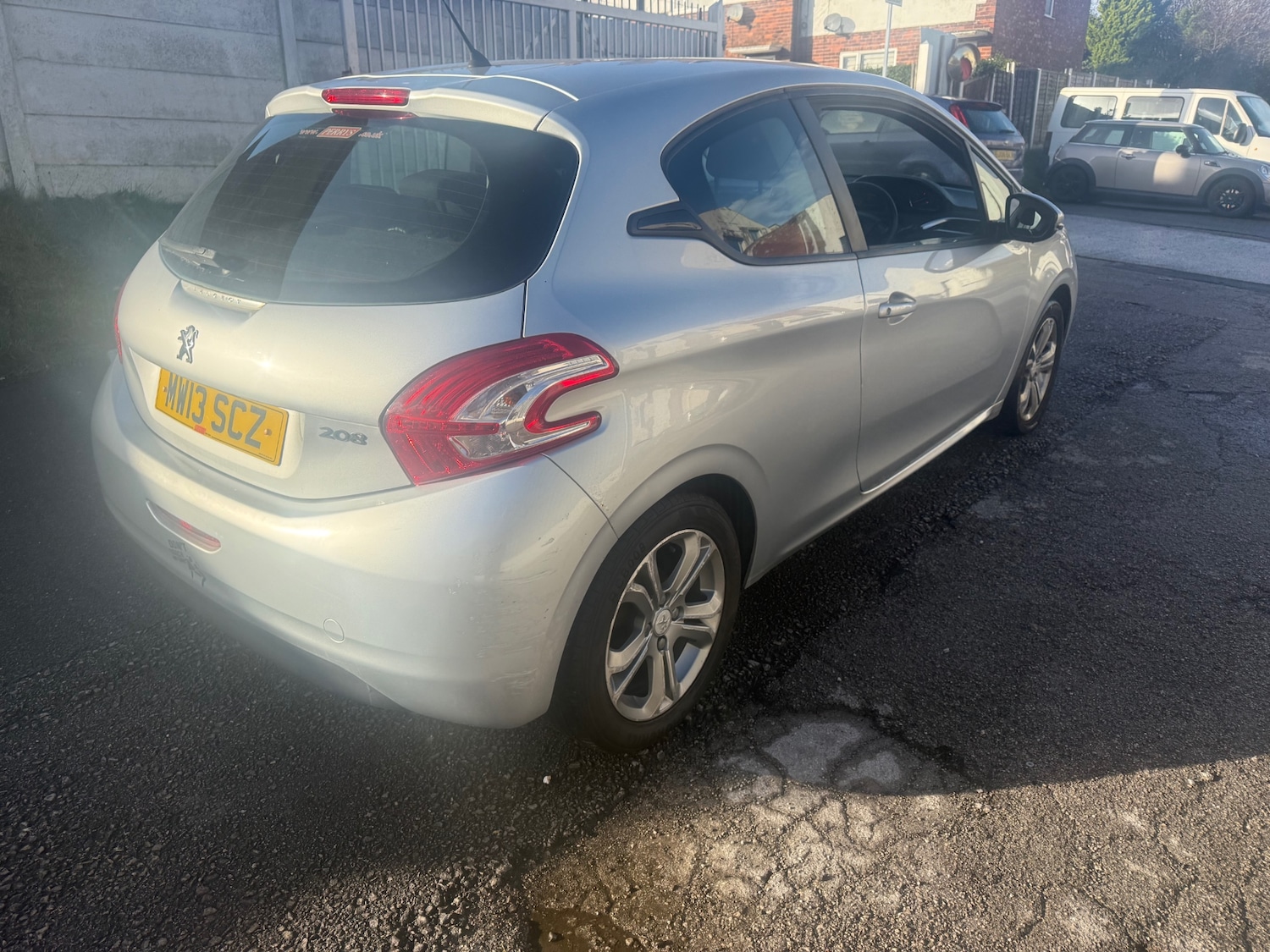 Used Peugeot 208 2013 for sale - 76566373: Photo 7