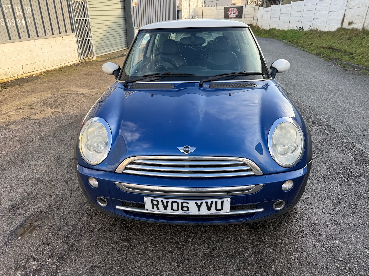 Used MINI Hatch 2006 for sale - 77223379: Photo 2