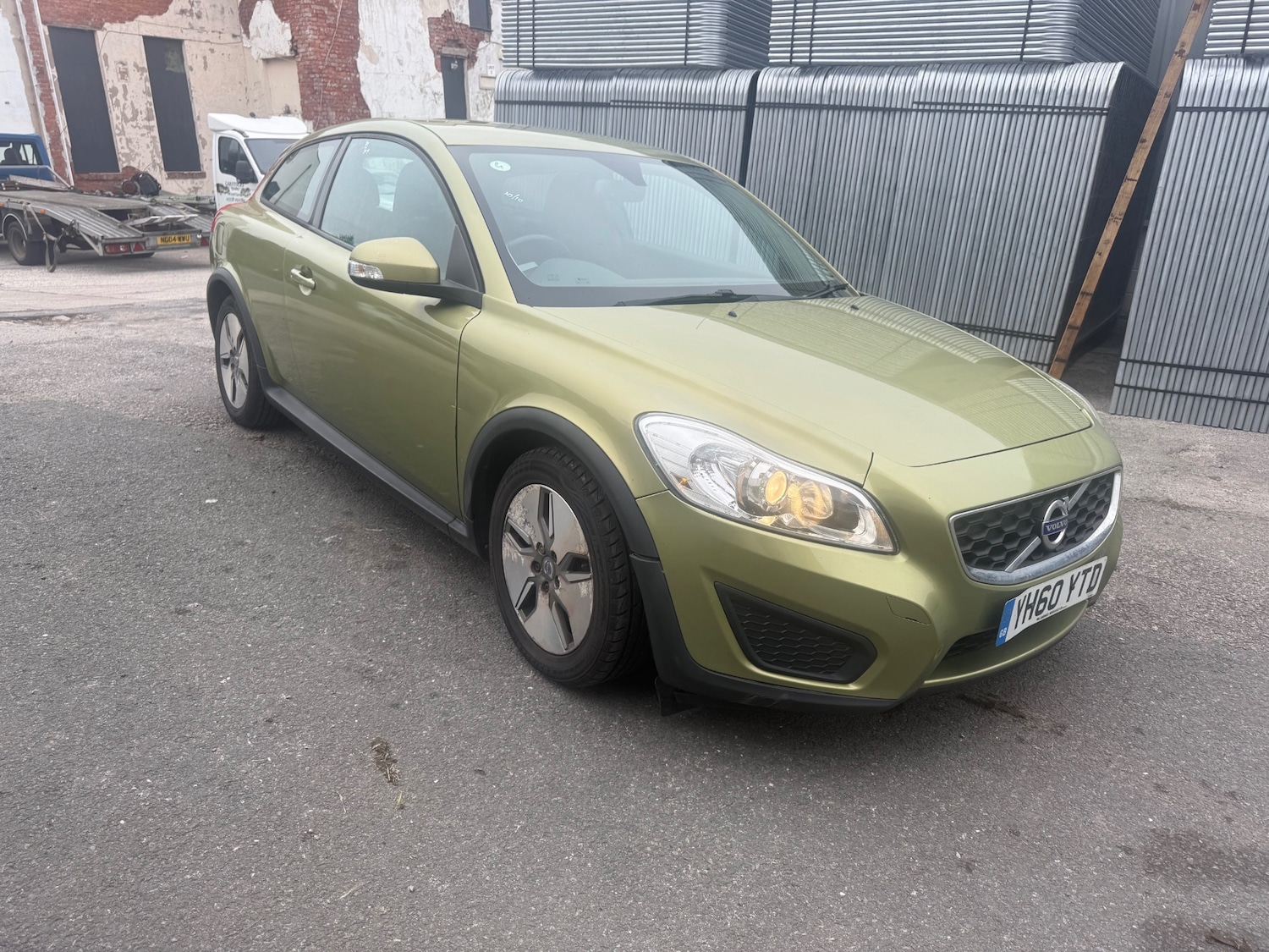 Used Volvo C30 2010 for sale - 76262751: Photo 1