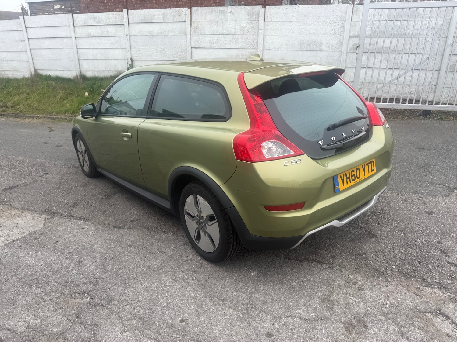 Used Volvo C30 2010 for sale - 76262751: Photo 5