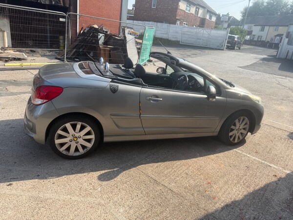 Used Peugeot 207 2011 for sale - 75574252: Photo 6