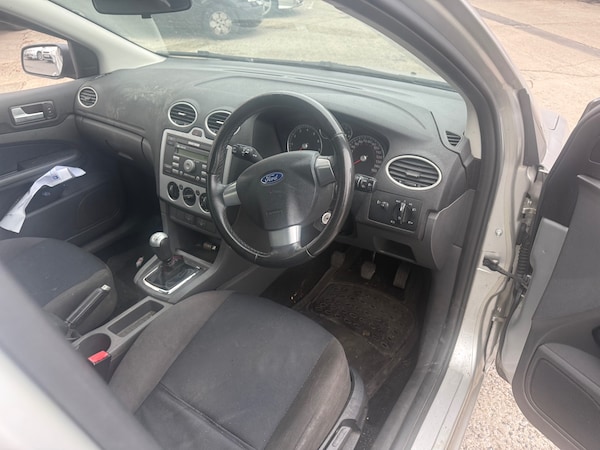 Used Ford Focus 2005 for sale - 76008763: Photo 10
