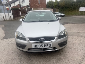 Used Ford Focus 2005 for sale - 76008763: Photo 2