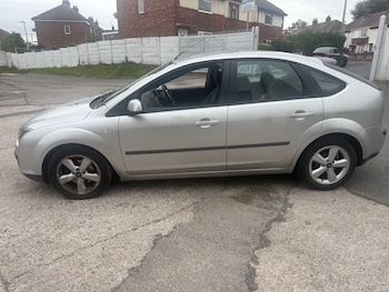 Used Ford Focus 2005 for sale - 76008763: Photo 4