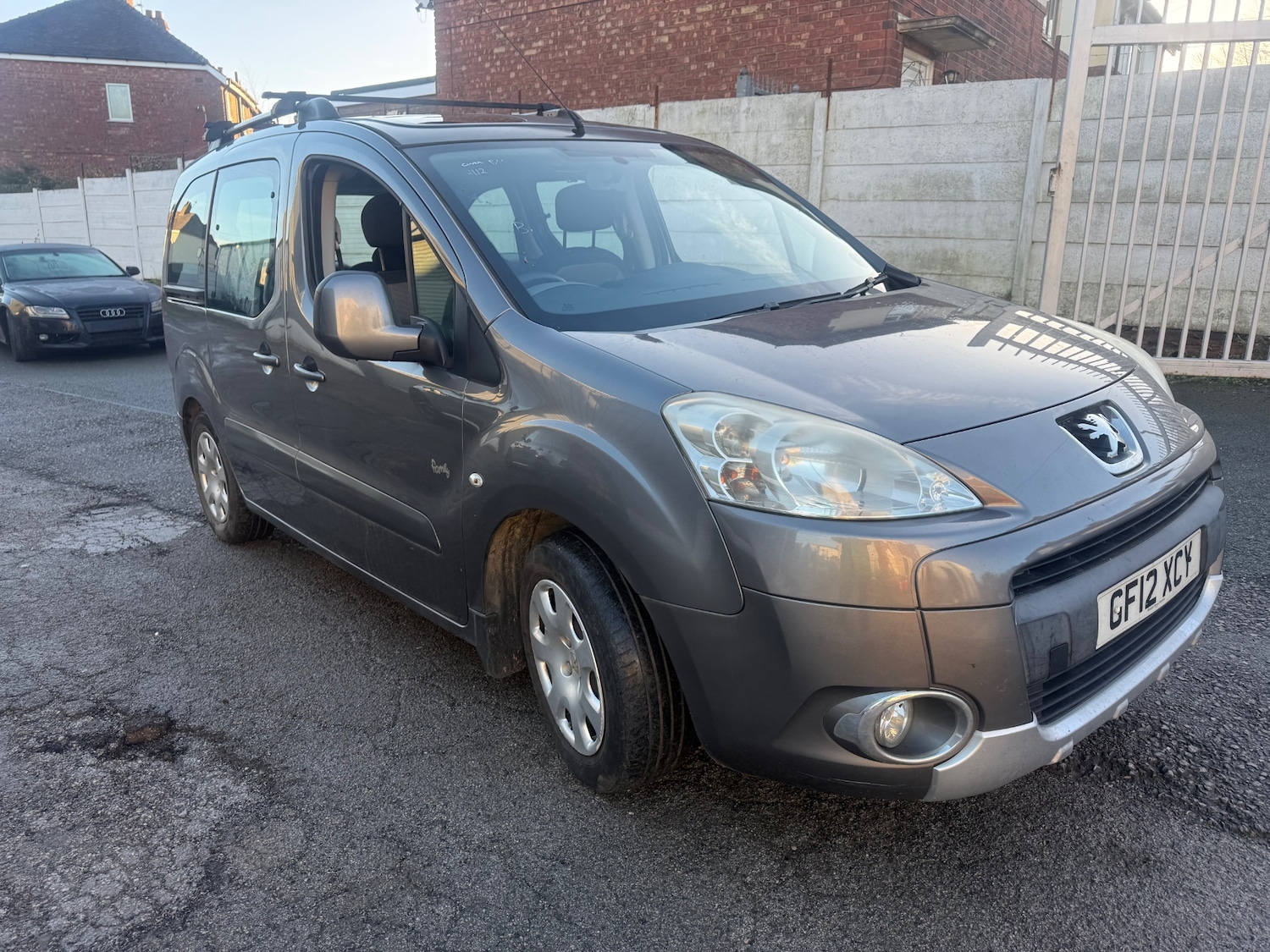 Used Peugeot Partner Tepee 2012 for sale - 76958699: Photo 19