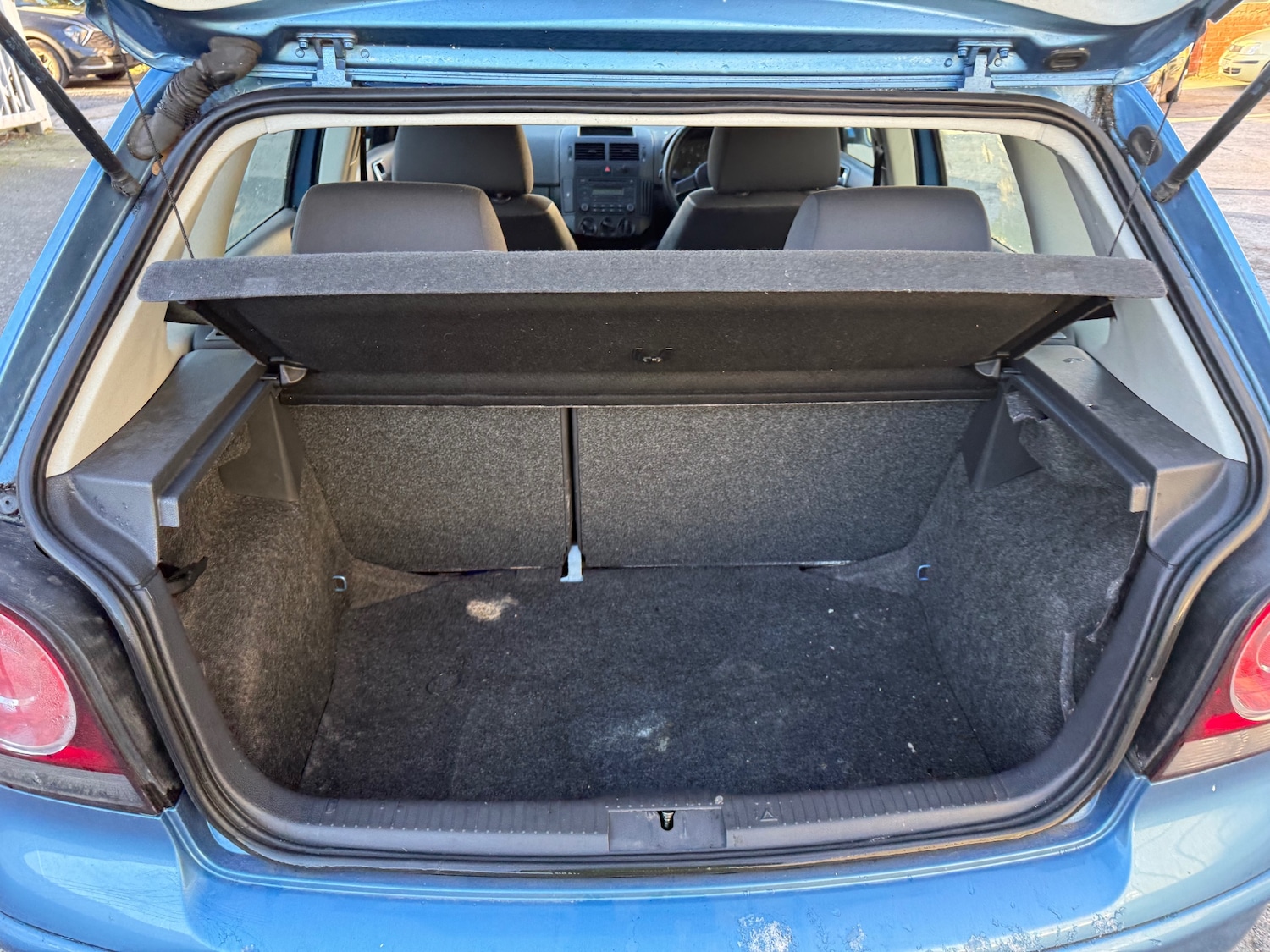 Used Volkswagen Polo 2005 for sale - 77104684: Photo 8