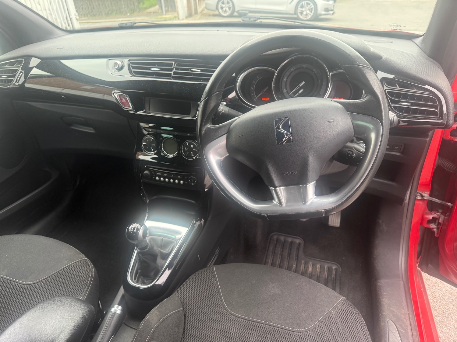 Used Citroen DS3 2012 for sale - 76276049: Photo 11