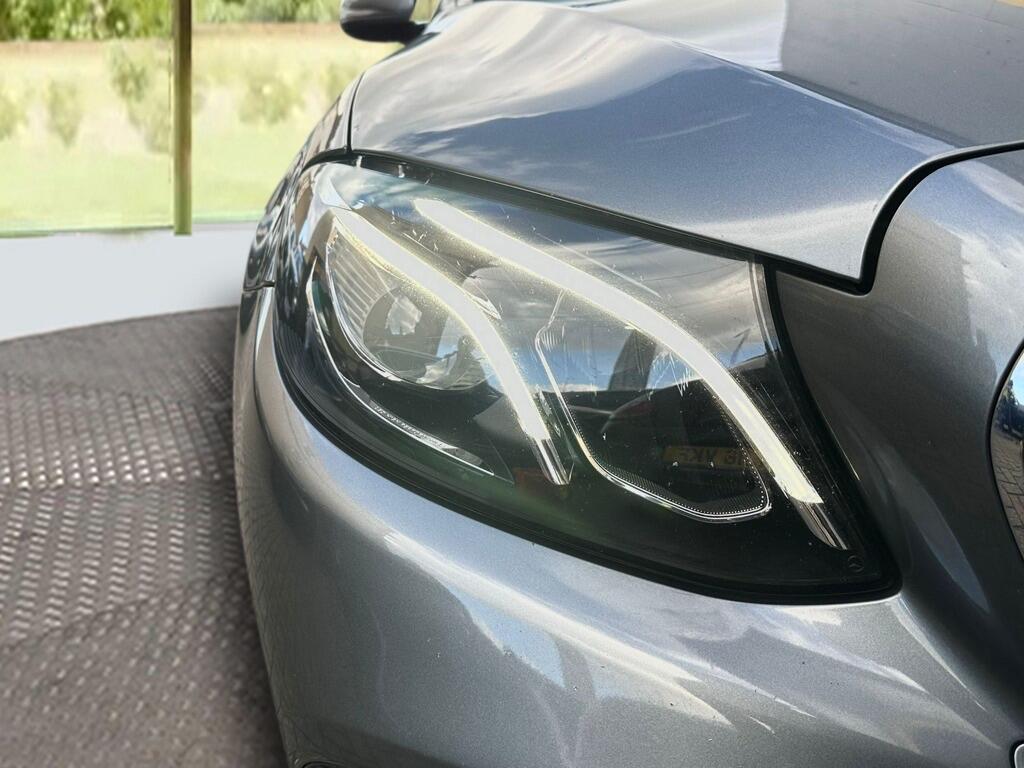 Used Mercedes-Benz E Class for sale - 76997649: Photo 9