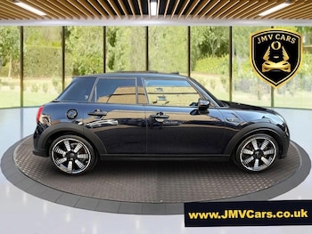 Used MINI Hatch 2023 for sale - 79413002: Photo