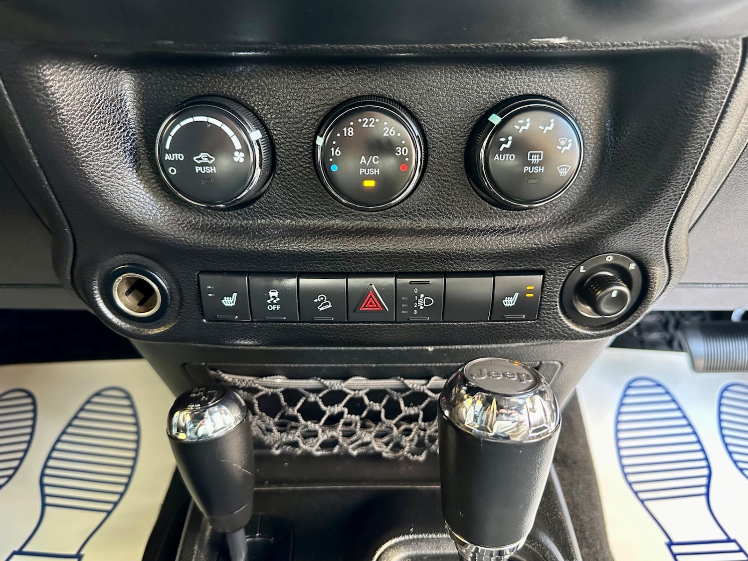 Used Jeep Wrangler 2012 for sale - 76989289: Photo 16