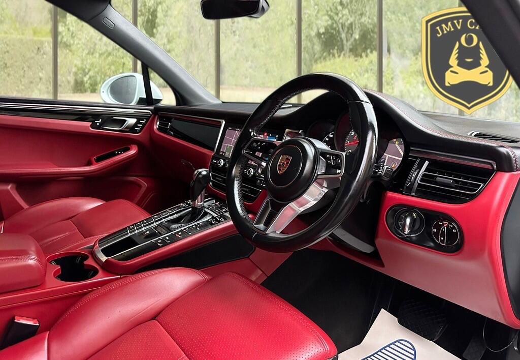 Used Porsche Macan 2020 for sale - 77331654: Photo 11