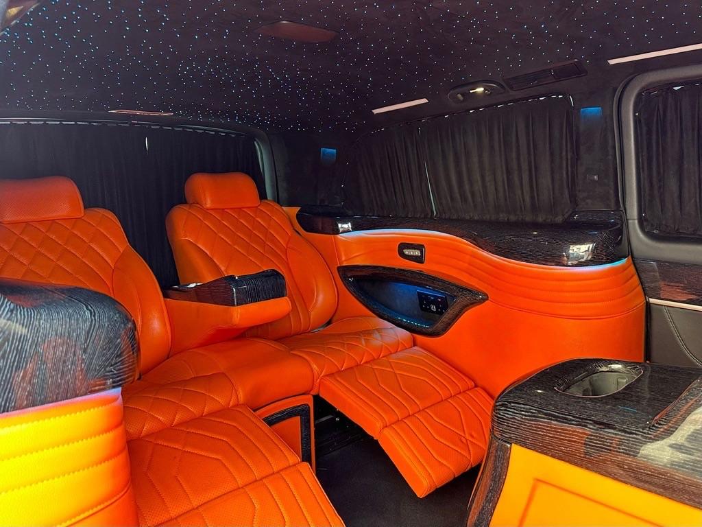 Used Mercedes-Benz V-Class 2017 for sale - 76123105: Photo 2