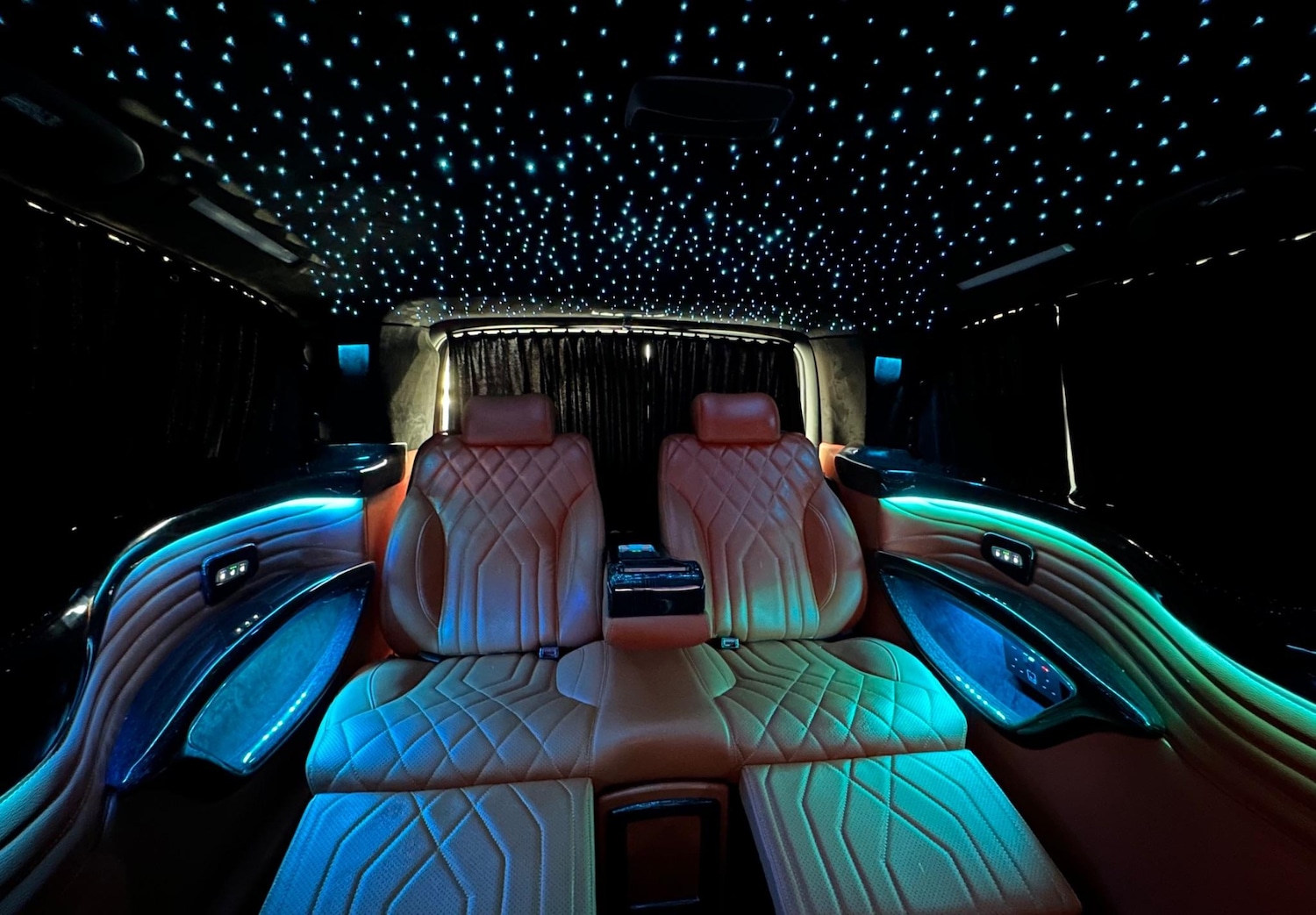 Used Mercedes-Benz V-Class 2017 for sale - 76123105: Photo 25