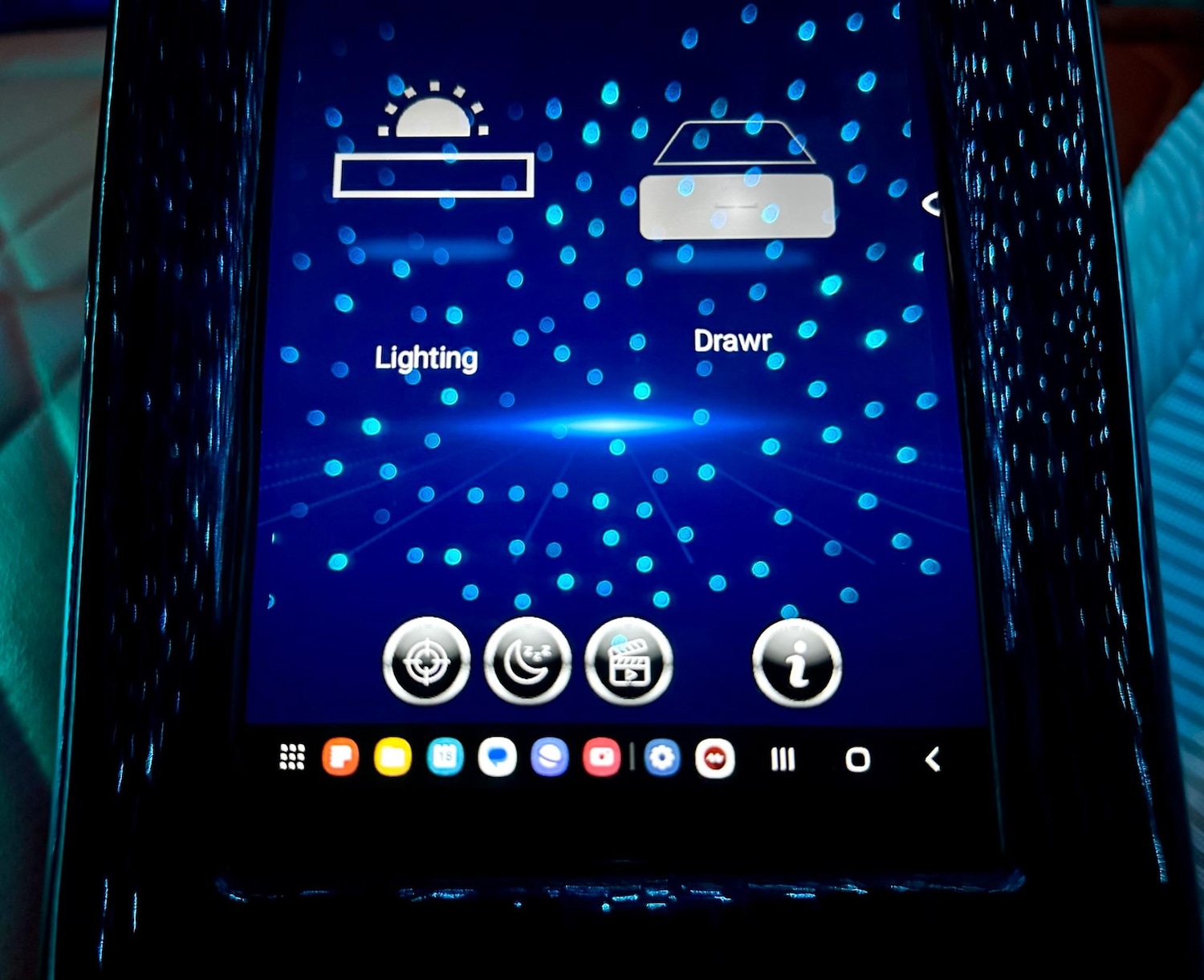 Used Mercedes-Benz V-Class 2017 for sale - 76123105: Photo 28