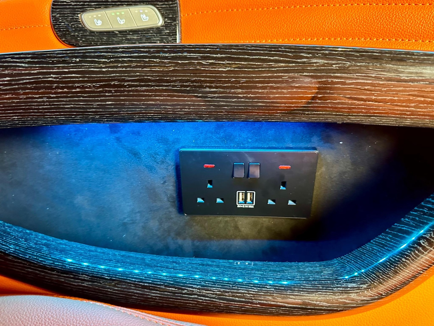 Used Mercedes-Benz V-Class 2017 for sale - 76123105: Photo 33