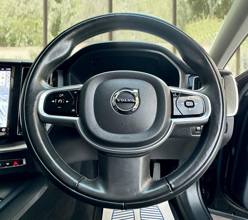 Used Volvo XC60 2022 for sale - 76701120: Photo 15