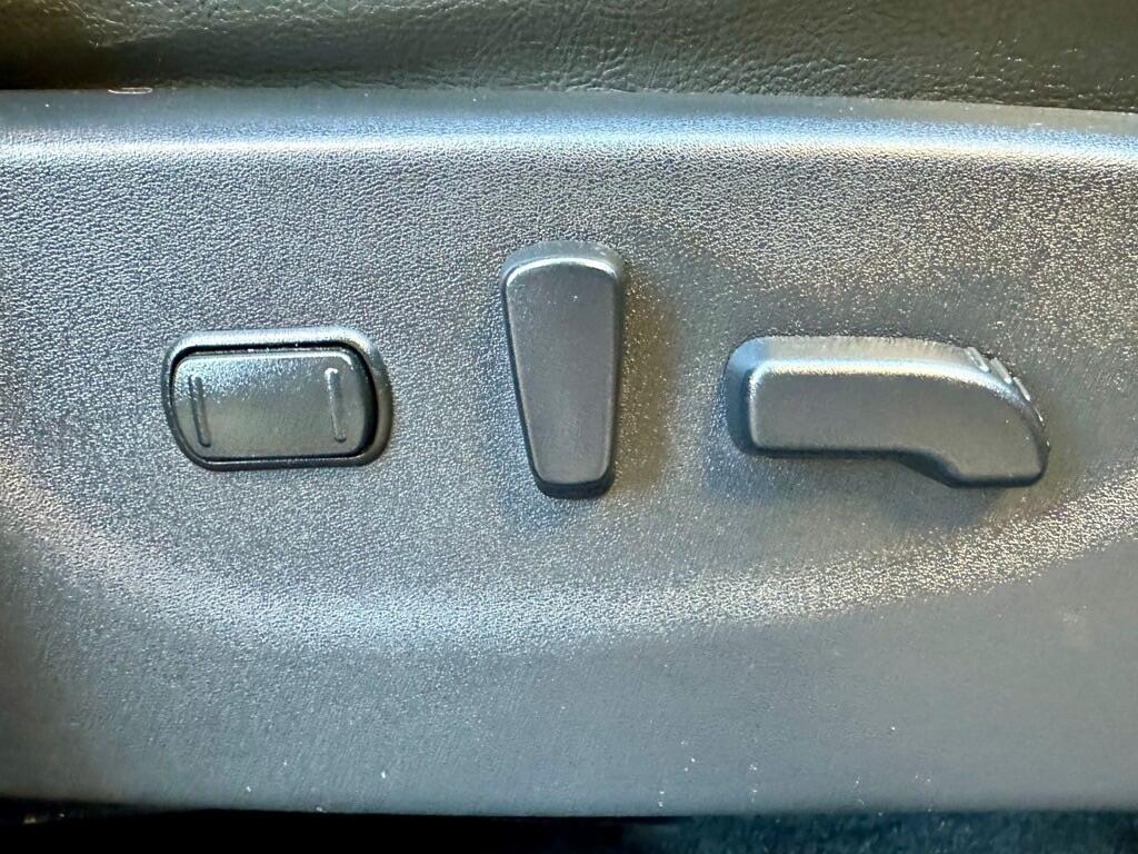 Used Nissan Navara 2017 for sale - 77090856: Photo 23