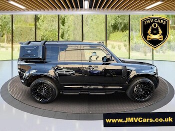 Used Land Rover Defender 2022 for sale - 78475456: Photo
