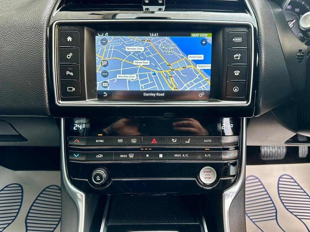 Used Jaguar XE 2015 for sale - 77351784: Photo 15