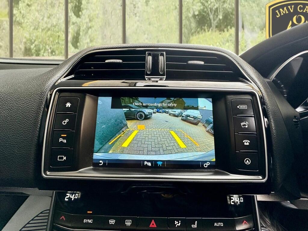 Used Jaguar XE 2015 for sale - 77351784: Photo 16