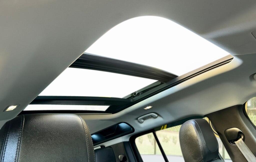 Used Land Rover Defender 110 for sale - 77015345: Photo 12