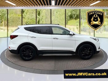 Used Hyundai Santa Fe 2016 for sale - 78141530: Photo