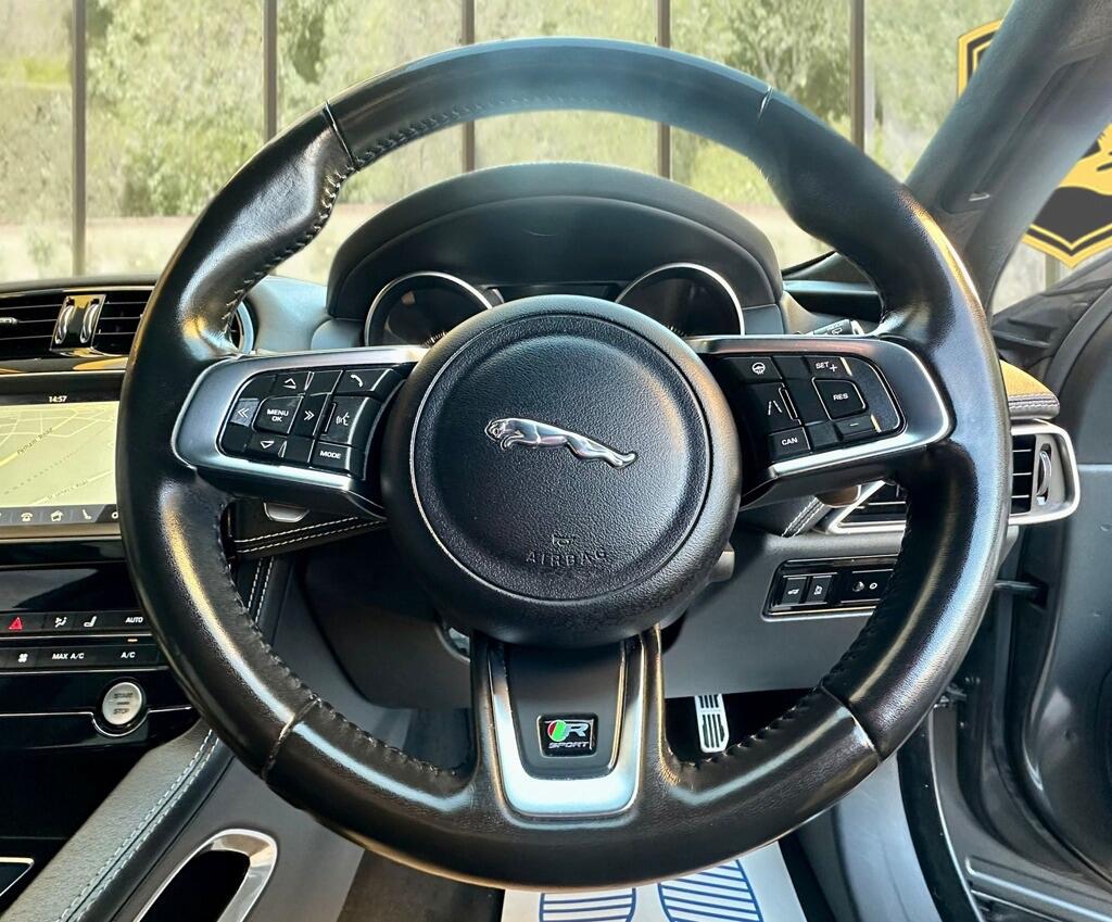 Used Jaguar F-Pace 2018 for sale - 76715019: Photo 15