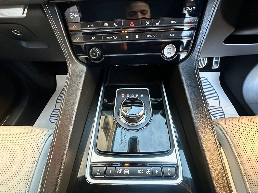 Used Jaguar F-Pace 2018 for sale - 76715019: Photo 21
