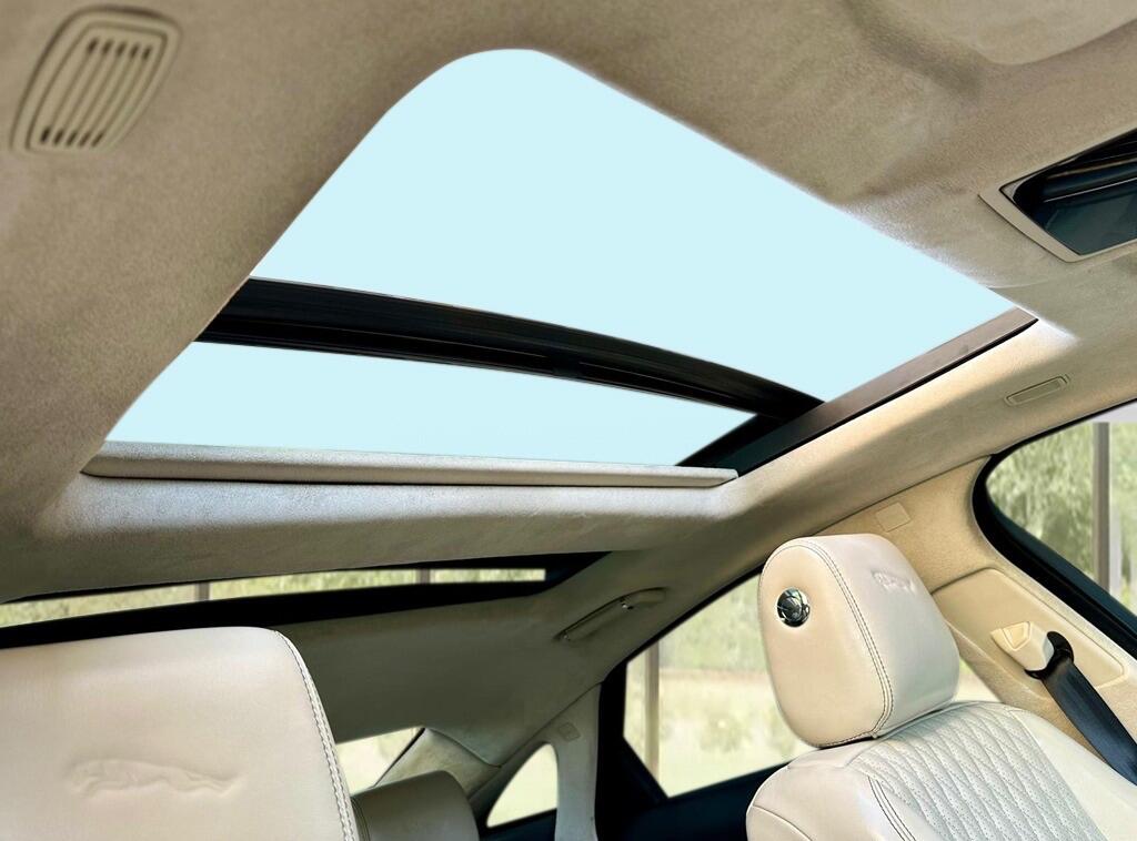 Used Jaguar XJ for sale - 76476693: Photo 12