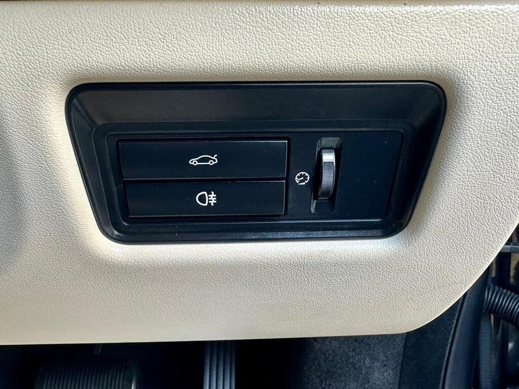 Used Jaguar XJ for sale - 76476693: Photo 25