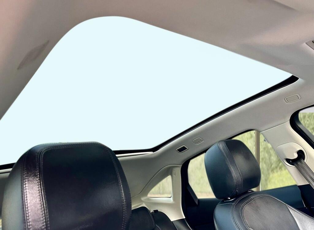 Used Jaguar E-Pace 2018 for sale - 76371649: Photo 12