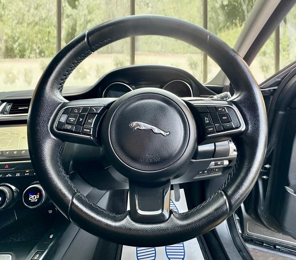 Used Jaguar E-Pace 2018 for sale - 76371649: Photo 15