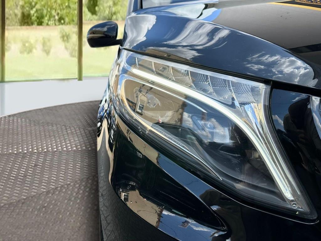 Used Mercedes-Benz V-Class 2017 for sale - 76990426: Photo 11