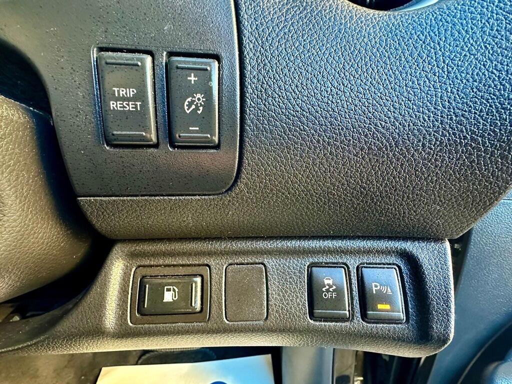 Used Nissan Navara 2017 for sale - 77108919: Photo 21