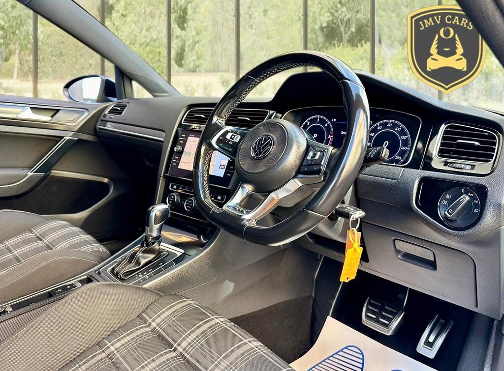 Used Volkswagen Golf 2017 for sale - 76121333: Photo 10