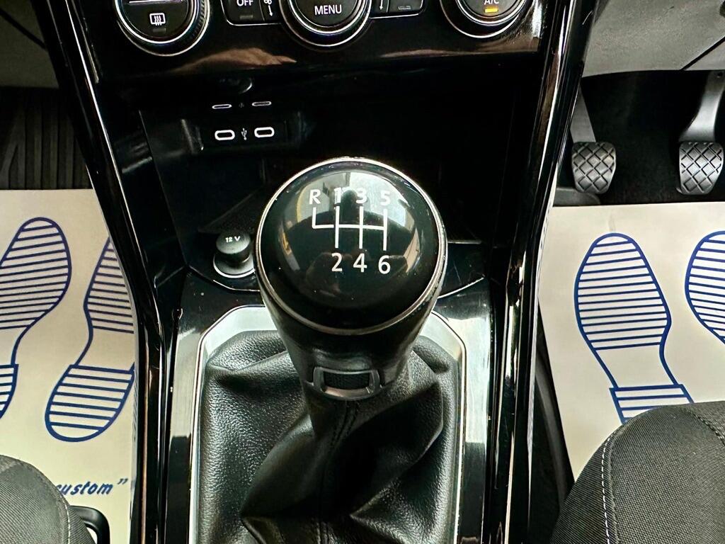 Used Volkswagen T-Roc for sale - 76151785: Photo 16