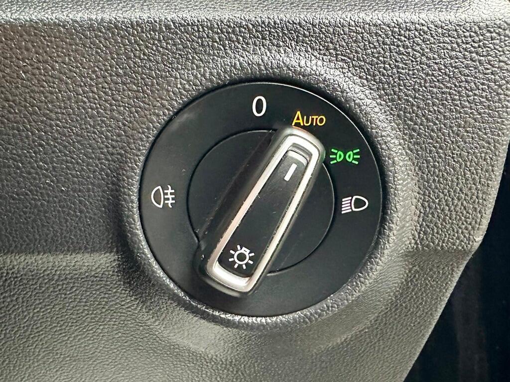 Used Volkswagen T-Roc for sale - 76151785: Photo 17