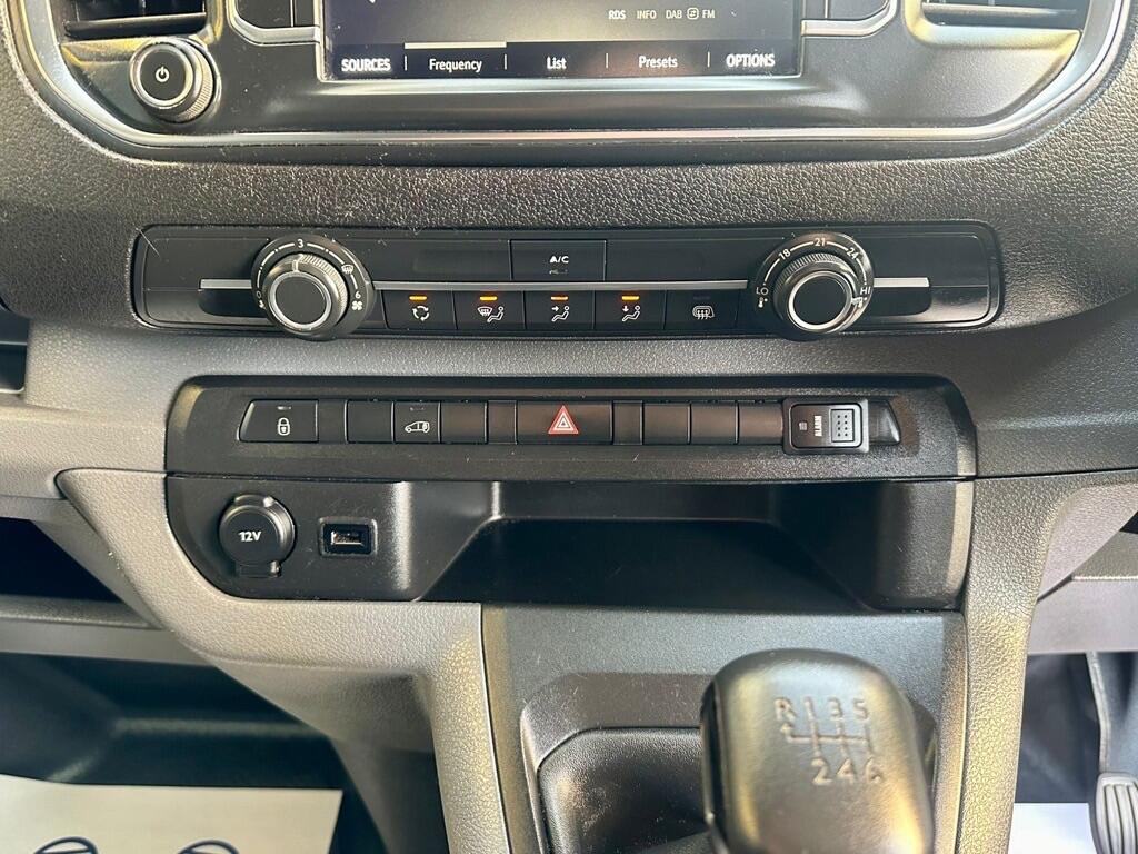 Used Vauxhall Vivaro for sale - 77586923: Photo 18