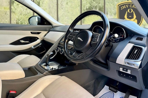 Used Jaguar E-Pace 2018 for sale - 76227193: Photo 12