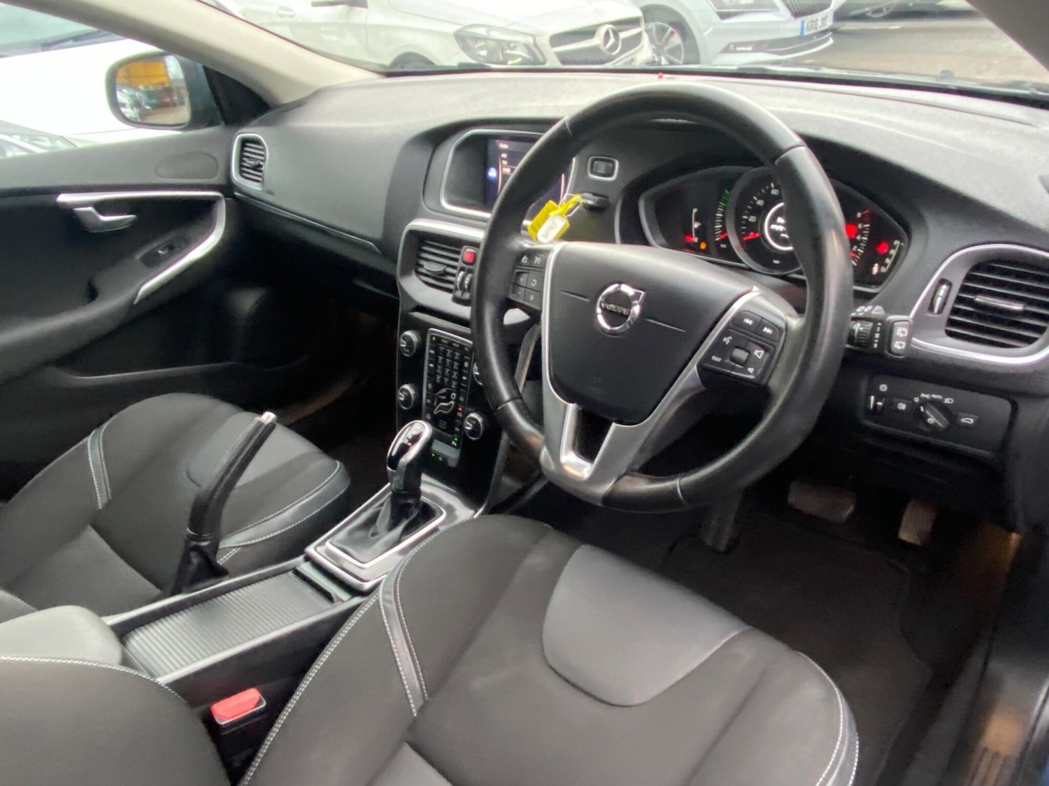 Used Volvo V40 2018 for sale - 77142927: Photo 18