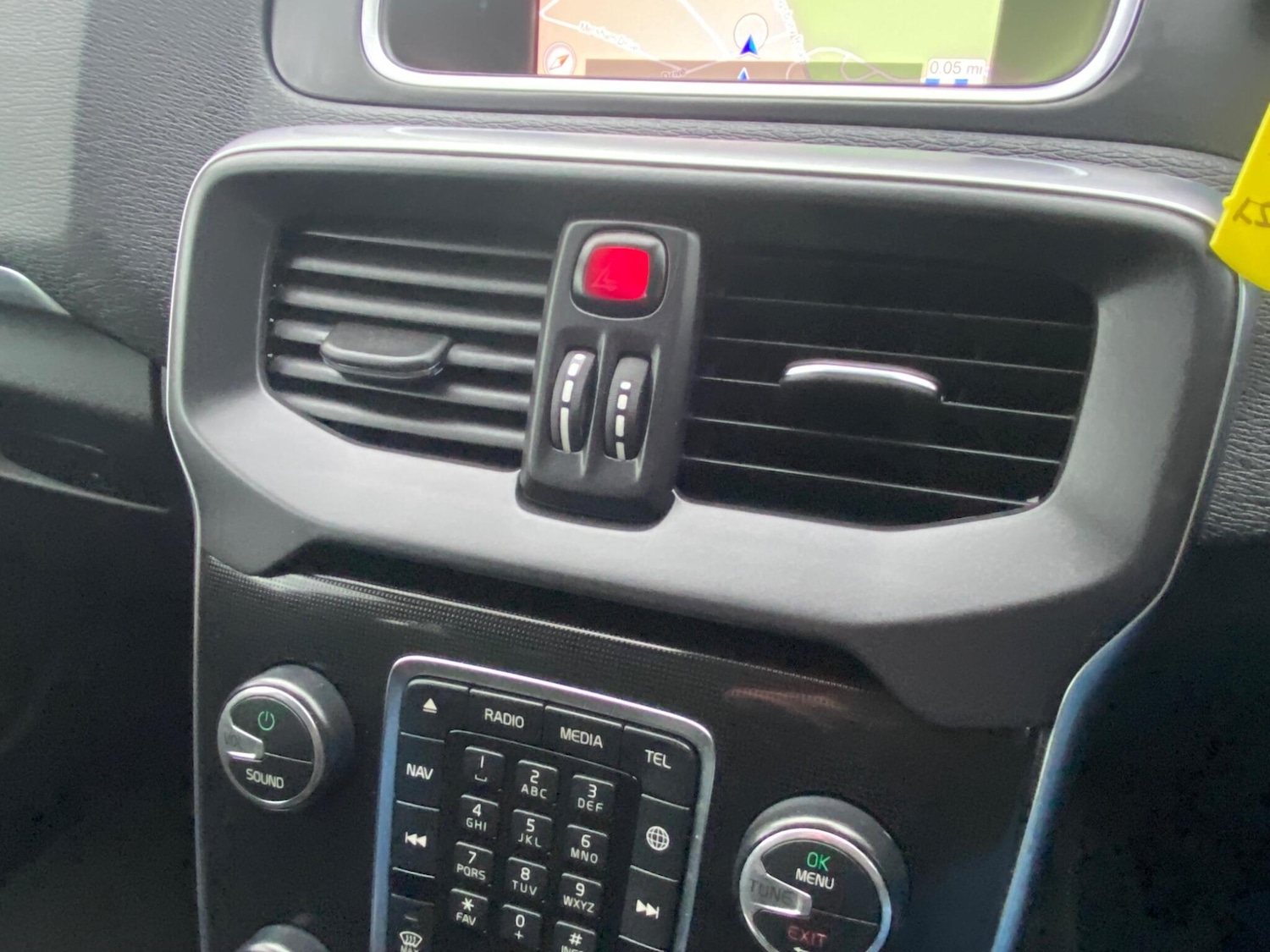 Used Volvo V40 2018 for sale - 77142927: Photo 23