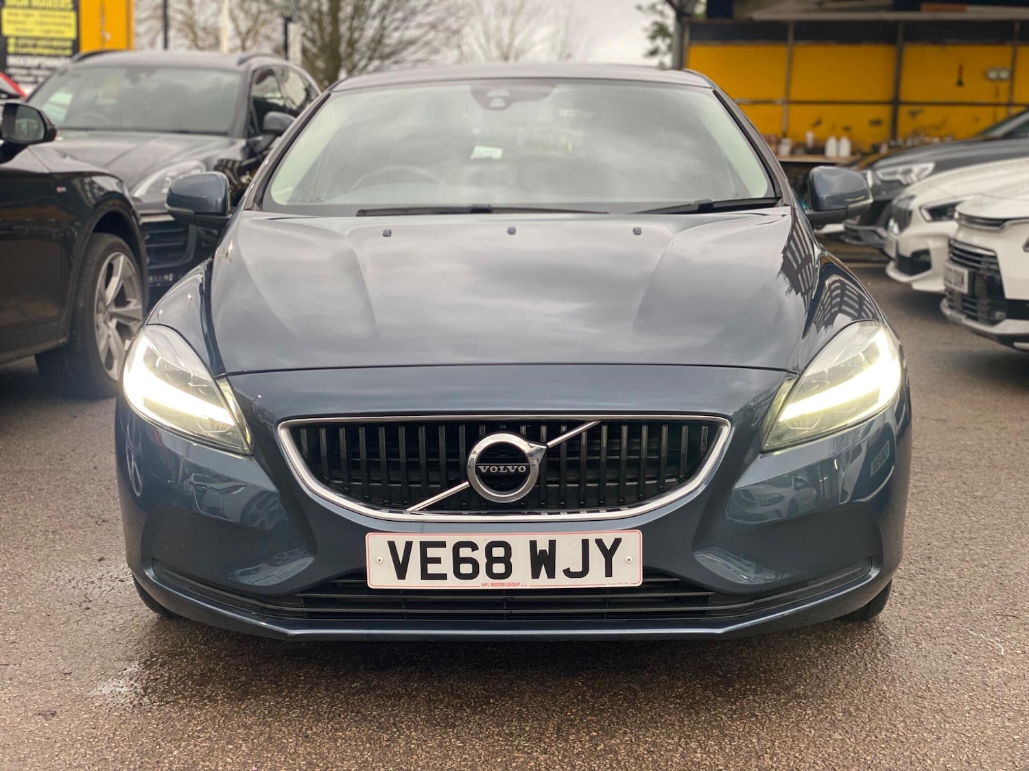 Used Volvo V40 2018 for sale - 77142927: Photo 3