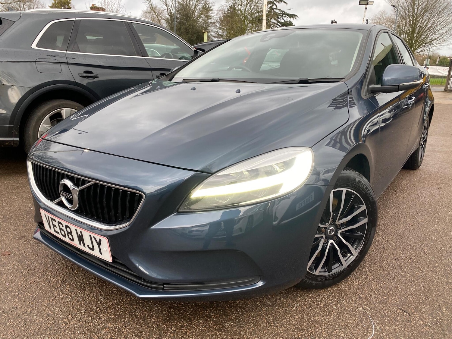 Used Volvo V40 2018 for sale - 77142927: Photo 6