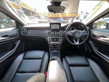 Used Mercedes-Benz GLA 2018 for sale - 79256273: Photo