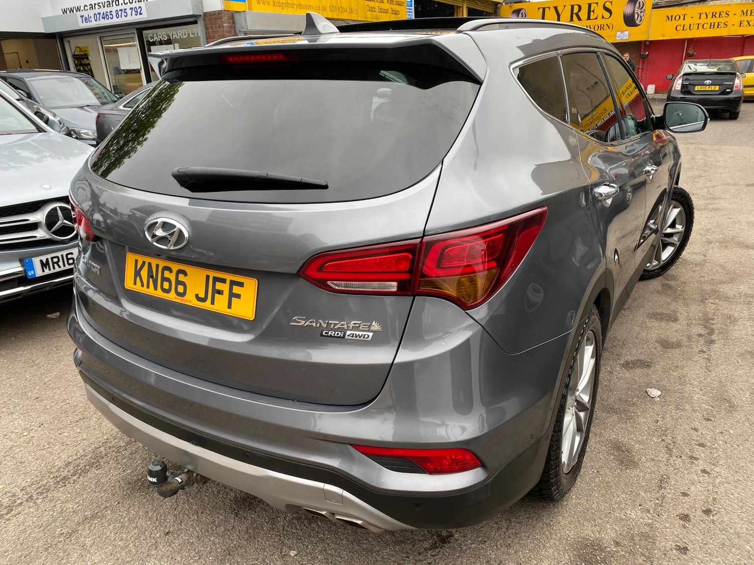 Used Hyundai Santa Fe 2016 for sale - 76270896: Photo 10