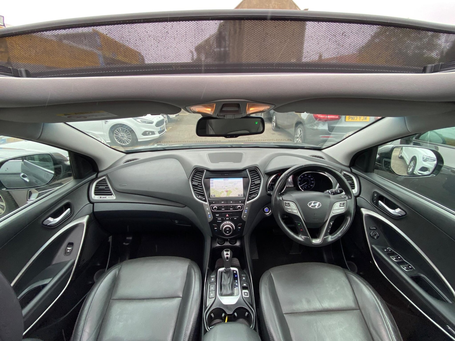 Used Hyundai Santa Fe 2016 for sale - 76270896: Photo 2