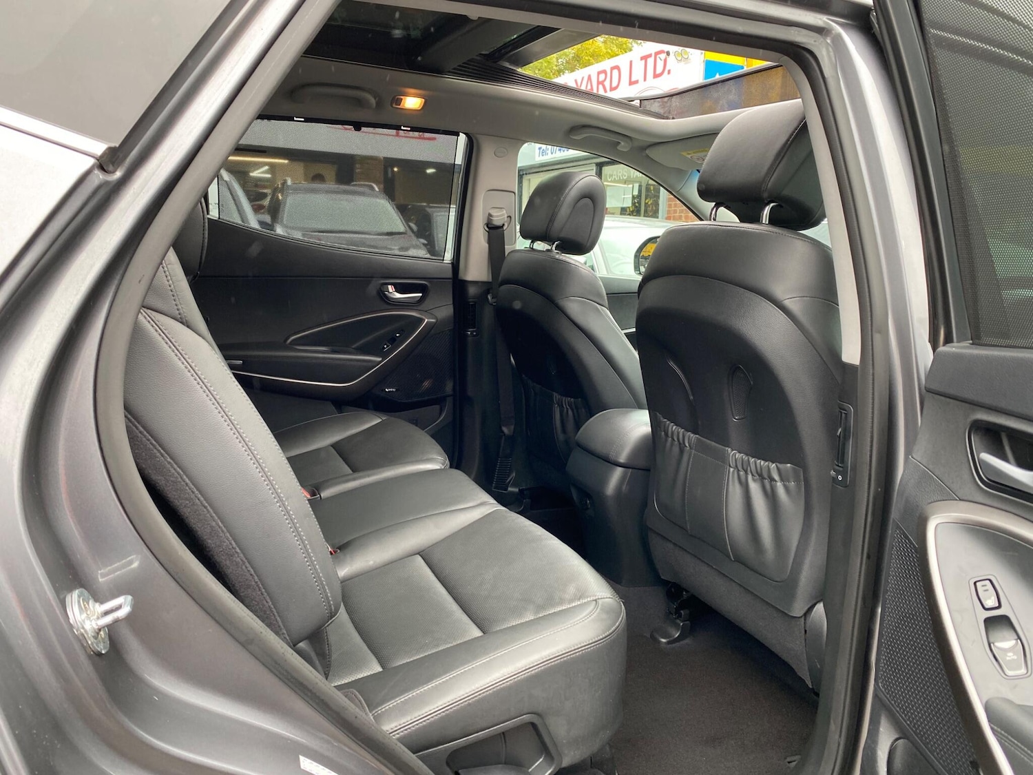 Used Hyundai Santa Fe 2016 for sale - 76270896: Photo 38