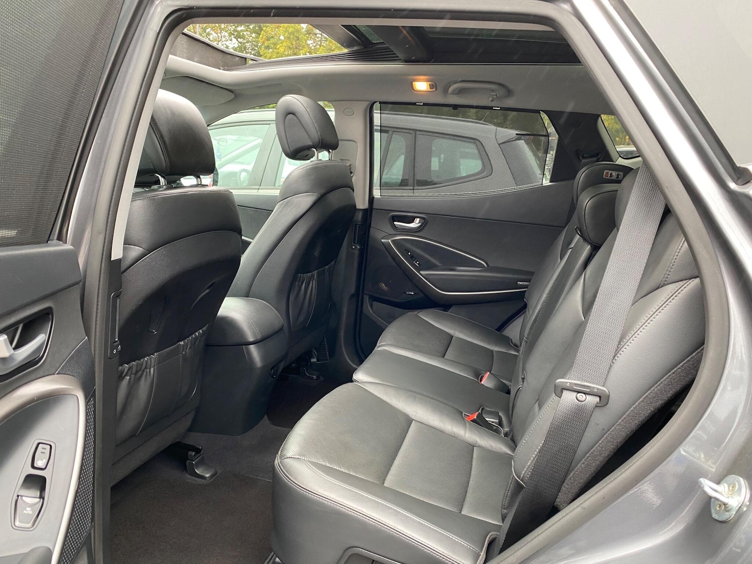 Used Hyundai Santa Fe 2016 for sale - 76270896: Photo 40