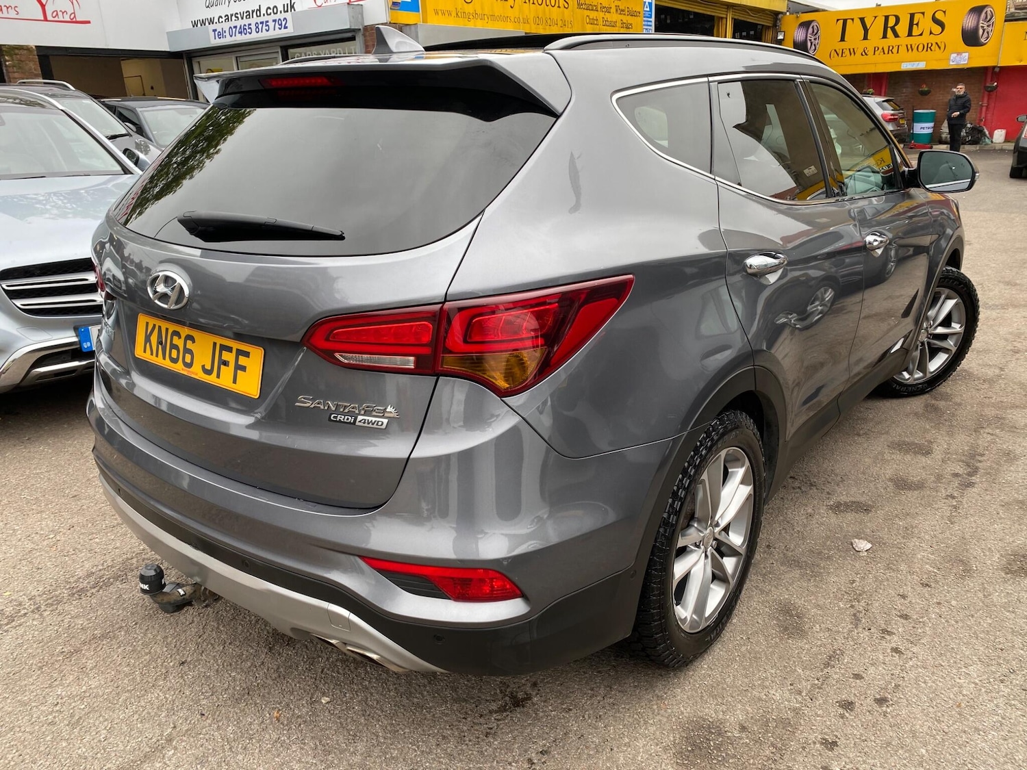 Used Hyundai Santa Fe 2016 for sale - 76270896: Photo 9